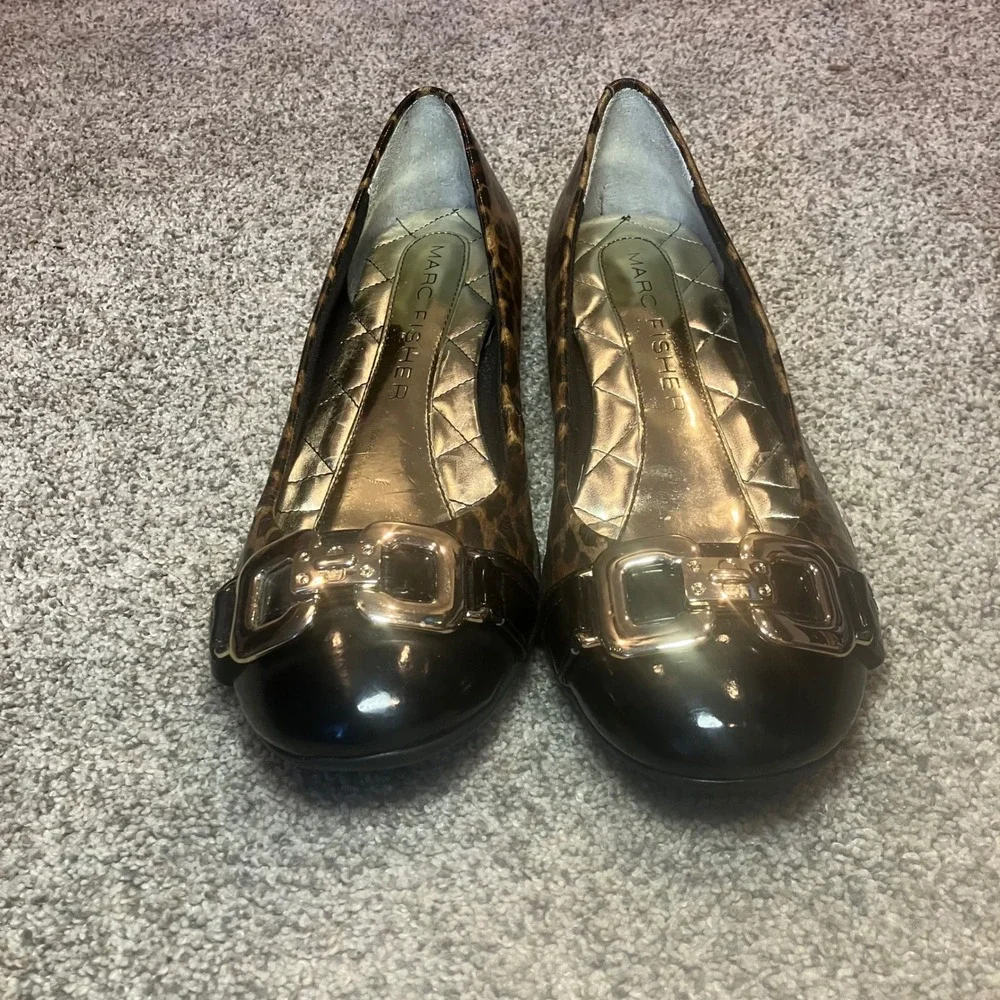 Marc Fisher‎ Charles3 Leopard Print Ballet Flats Gold Buckle Black Toe Womens 7M
